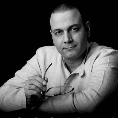 دانلود آهنگ جدید علیرضا قربانی به نام از خون جوانان وطن